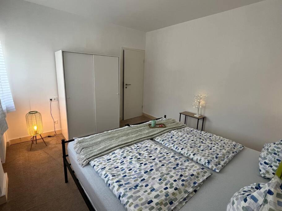 Exklusive Mit 3 Schlafzimmern Und 2 Baedern!