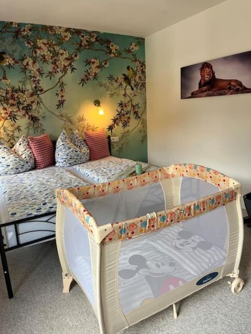 Apartment Exklusive Mit 3 Schlafzimmern Und 2 Baedern! *
