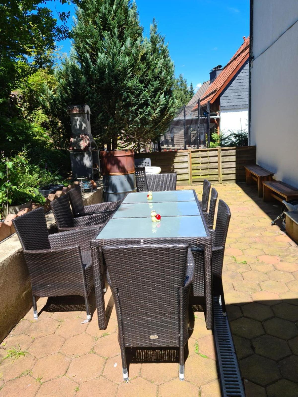 Apartment Exklusive Mit 3 Schlafzimmern Und 2 Baedern! *